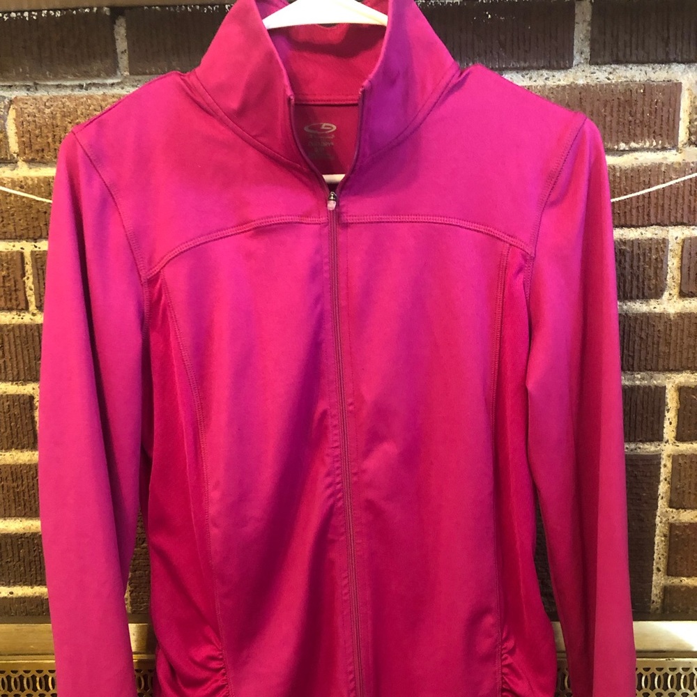Women’s lightweight workout jacket